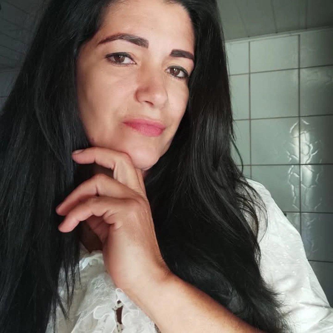 Zeneide dos Anjos Veronese